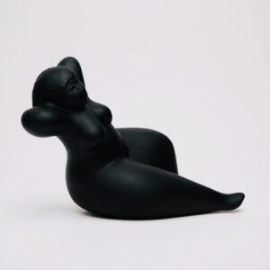 monagani art figurine